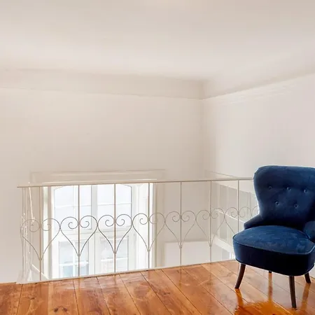 Downtown Chiado Treasure Apartamento